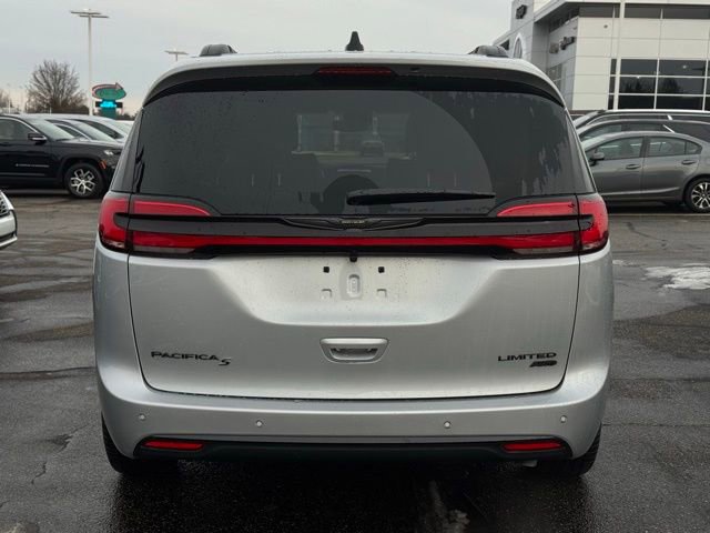 New 2026 Chrysler Pacifica Limited w/ S Appearance Package AWD/4WD image 7