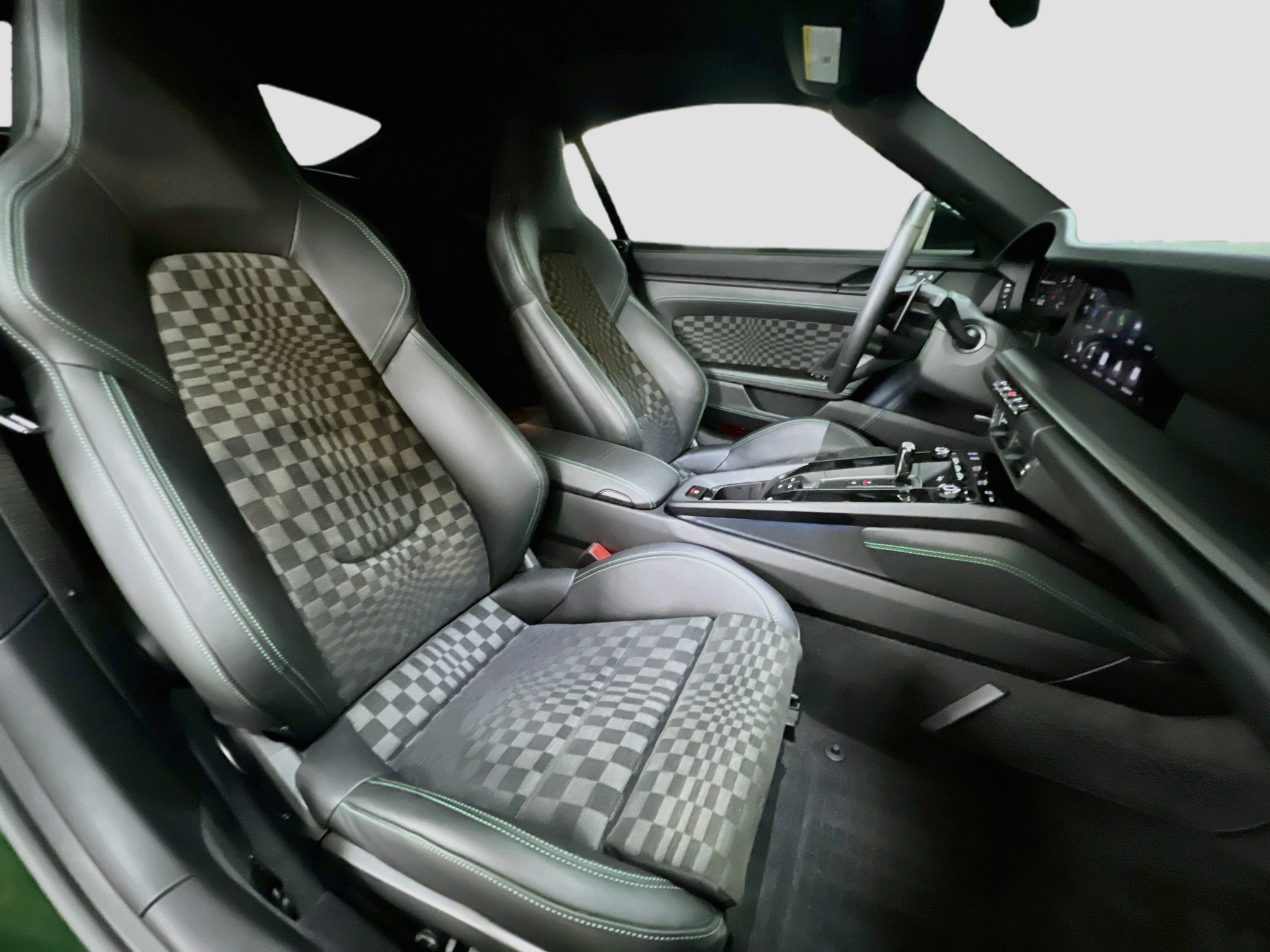Certified 2026 Porsche 911 Carrera 4 GTS AWD/4WD image 28