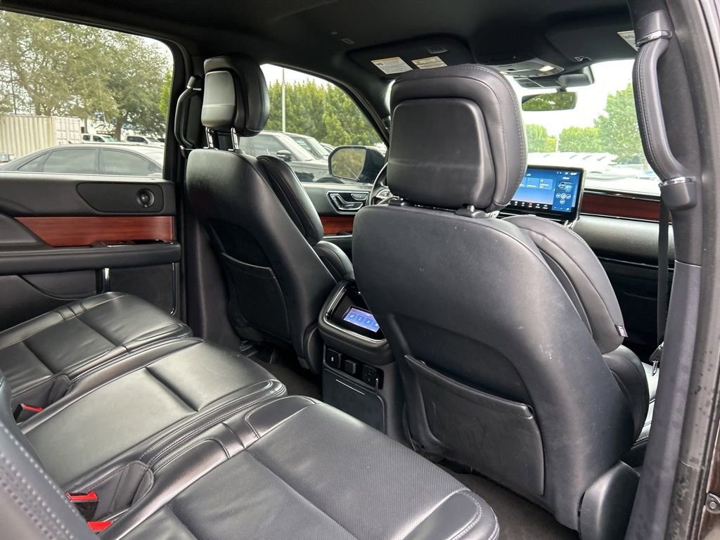 Used 2024 Lincoln Navigator L Premiere image 46