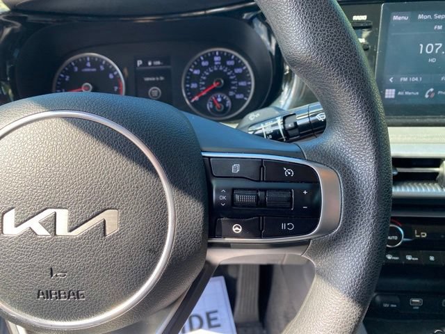 Used 2022 Kia K5 LXS FWD image 13