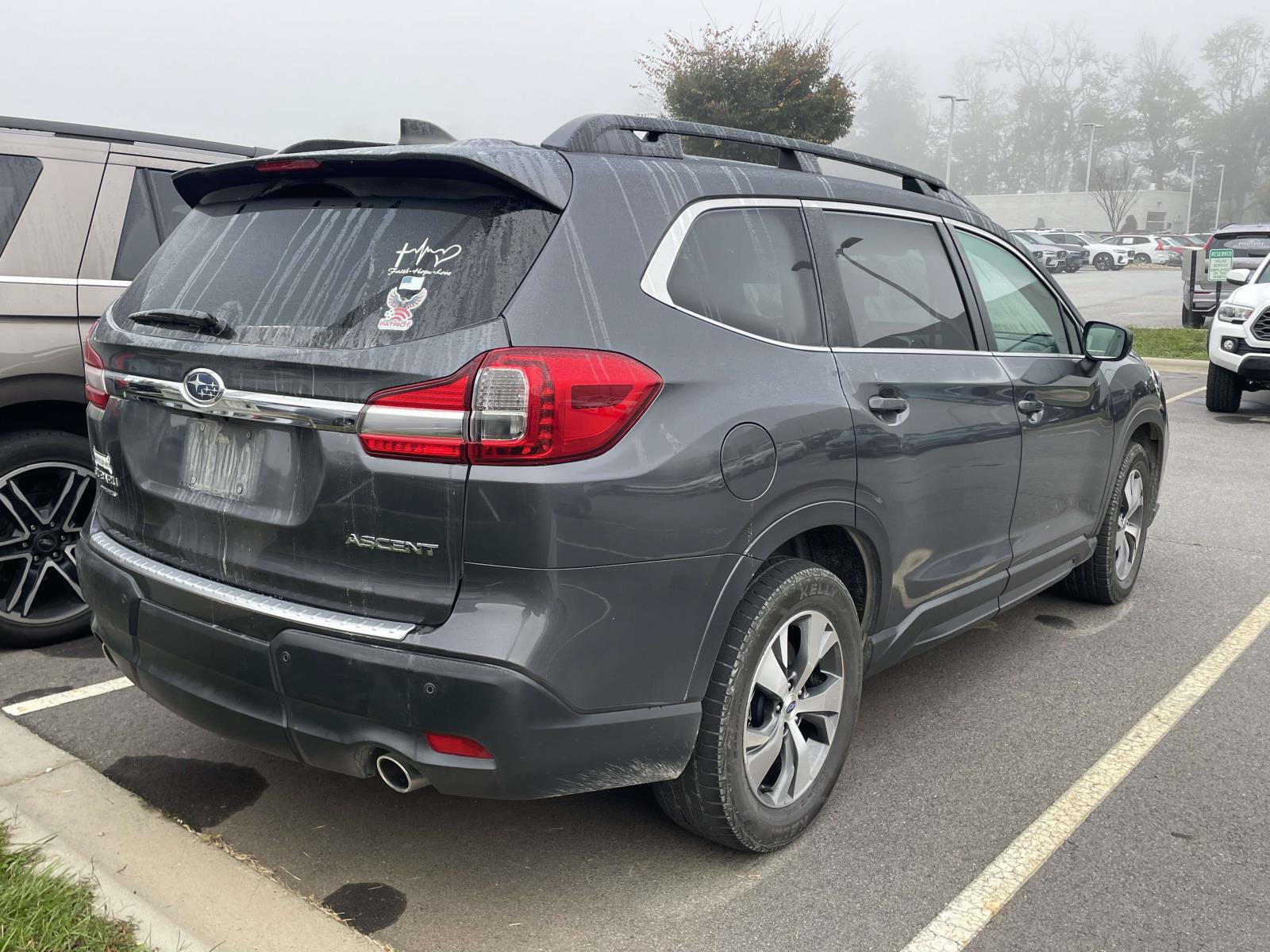 Used 2020 Subaru Ascent Premium w/ Convenience Package AWD/4WD image 4