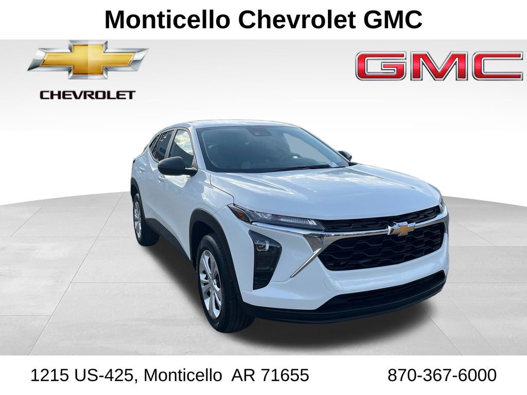 Used 2025 Chevrolet Trax LS