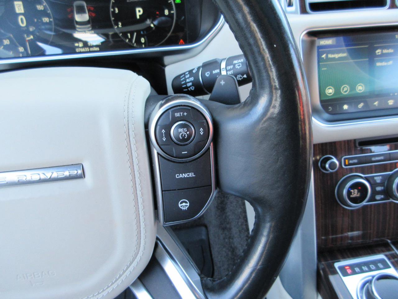 Used 2017 Land Rover Range Rover Supercharged image 54