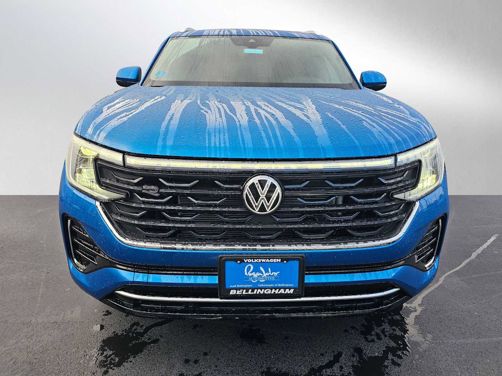 New 2024 Volkswagen Atlas Cross Sport SEL R-Line image 2