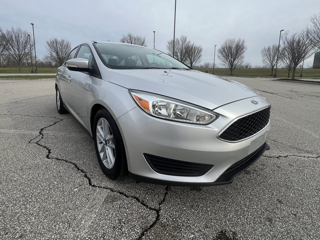 Used 2015 Ford Focus SE w/ SE Cold Weather Package FWD image 7