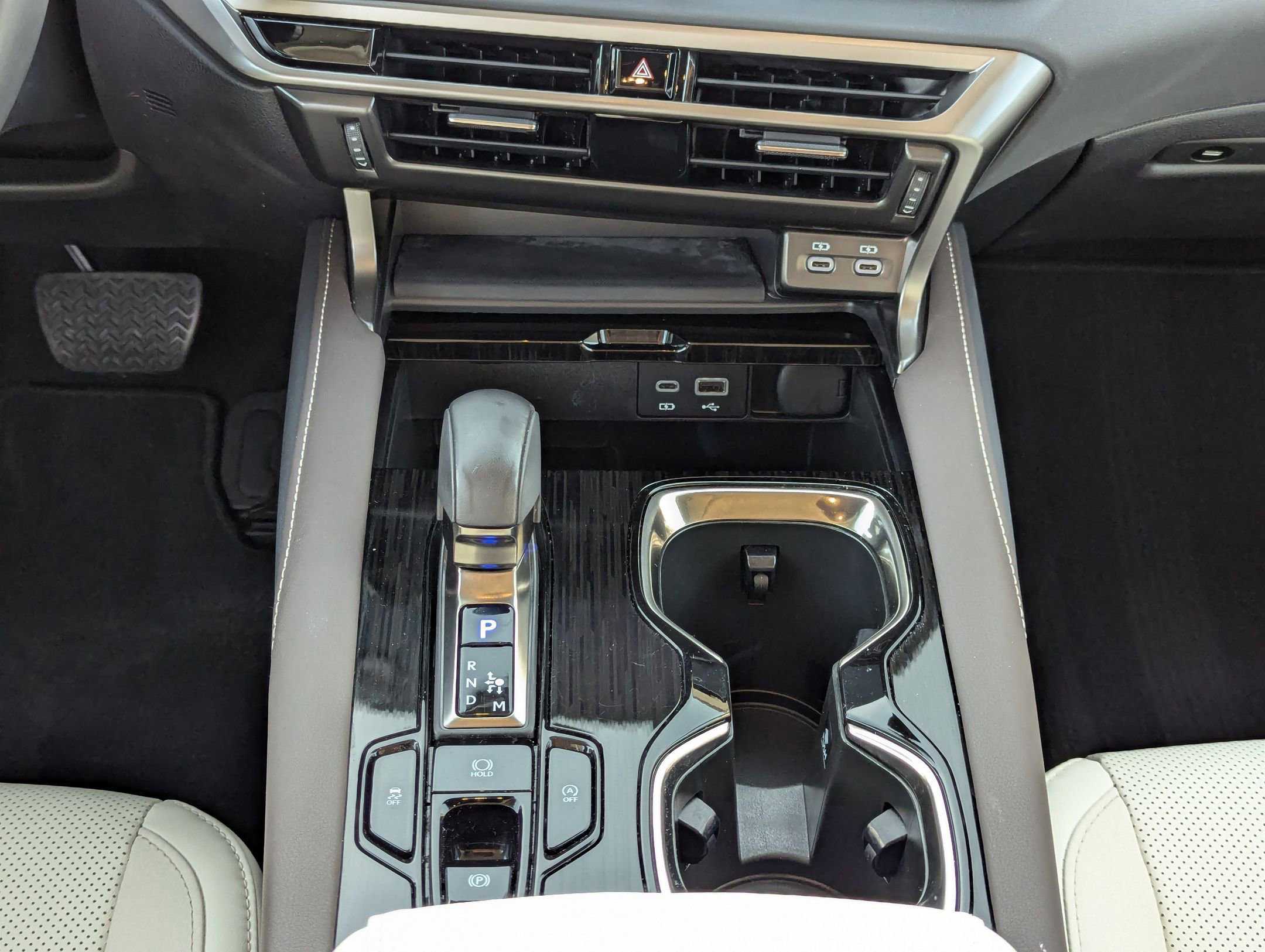 Used 2024 Lexus RX 350 FWD w/ Technology Package image 17