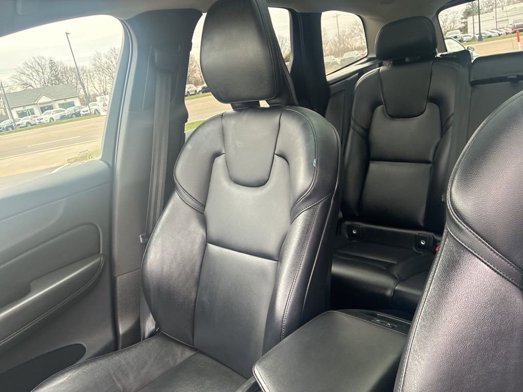 Used 2023 Volvo XC60 B5 Core w/ Climate Package image 10