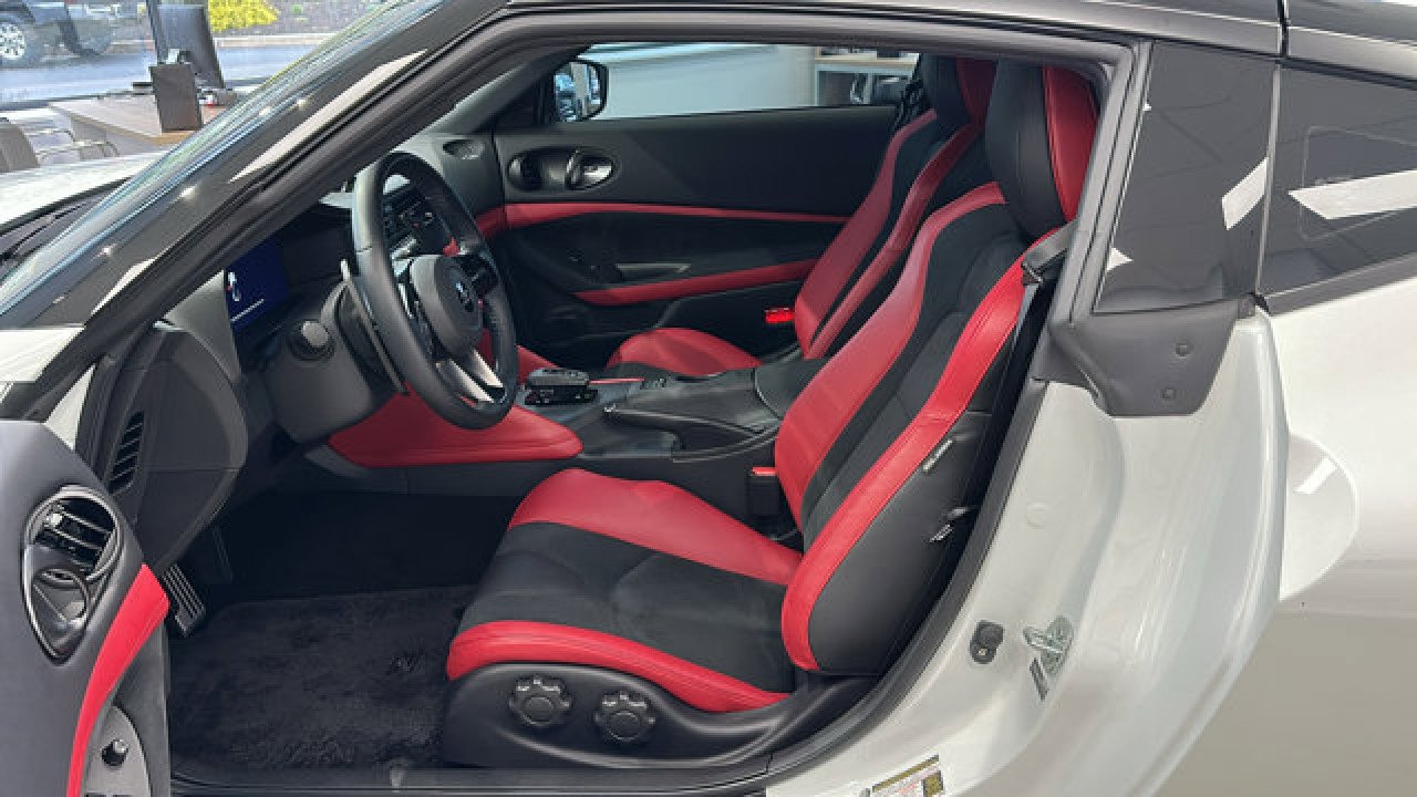 New 2023 Nissan Z PERFORMANC w/ Floor Mat Package (L93) image 12
