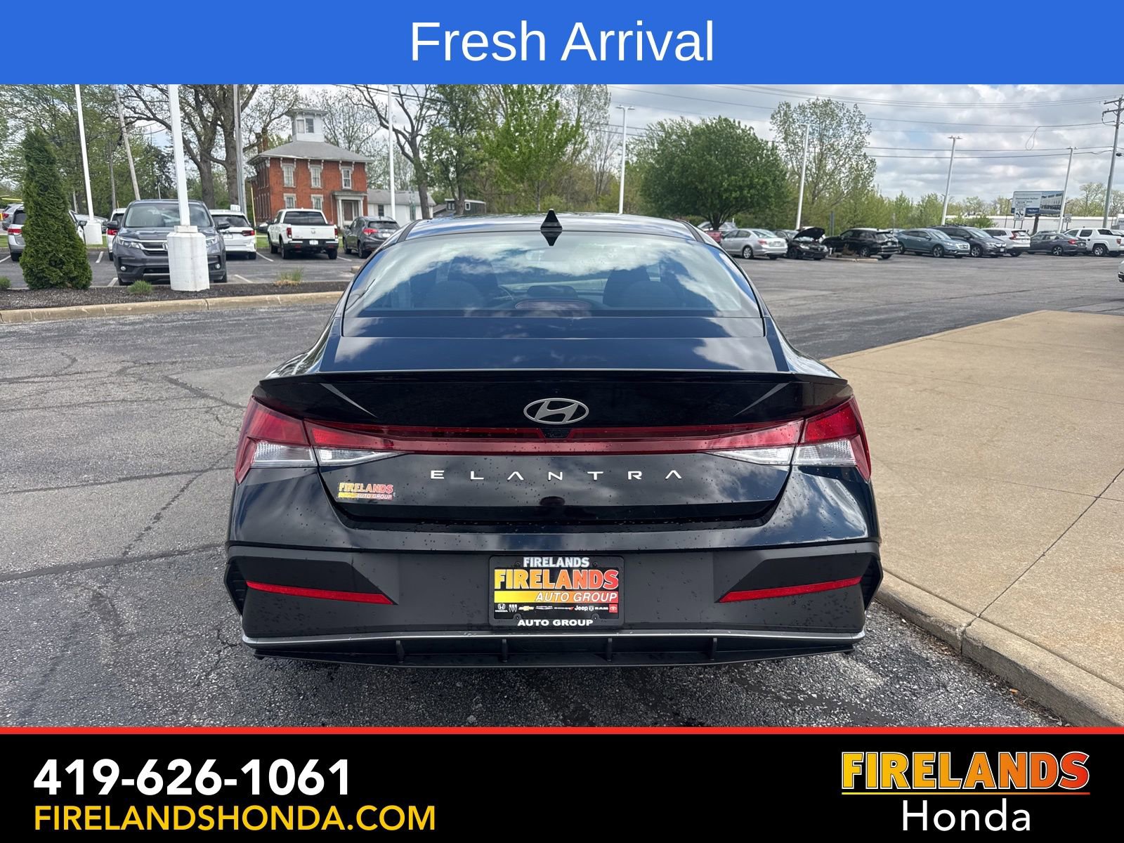 Used 2025 Hyundai Elantra Sport FWD image 4