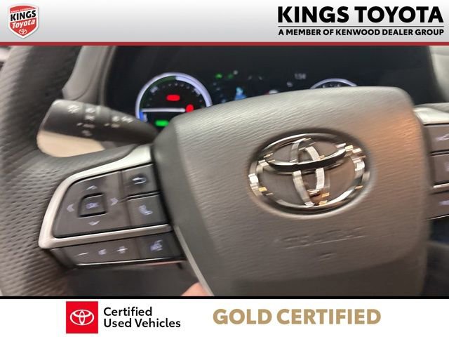Certified 2023 Toyota Sienna Limited AWD/4WD image 28