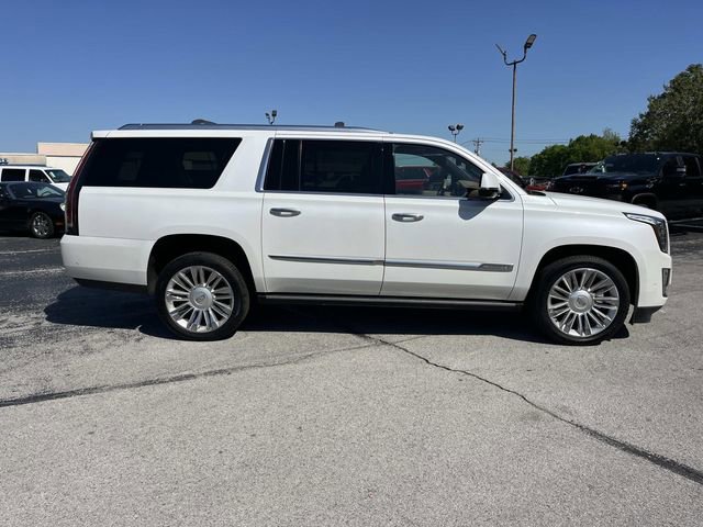 Used 2018 Cadillac Escalade ESV Platinum AWD/4WD image 2