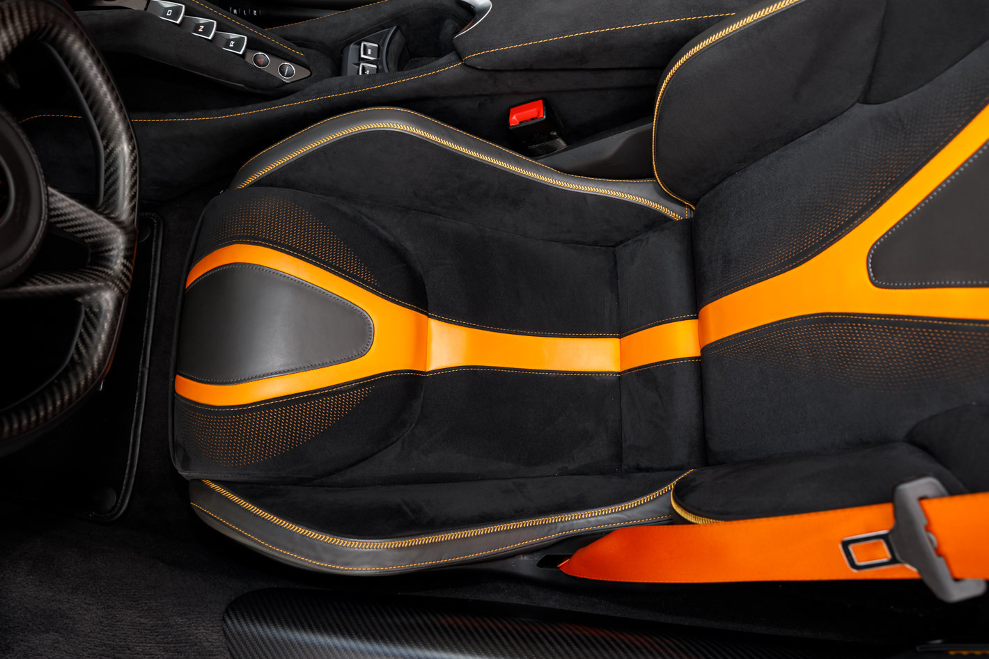 Used 2020 McLaren 720S Performance RWD image 50