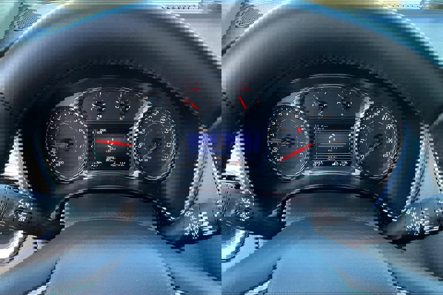 Used 2020 Chevrolet Equinox LT w/ Driver Convenience Package image 20