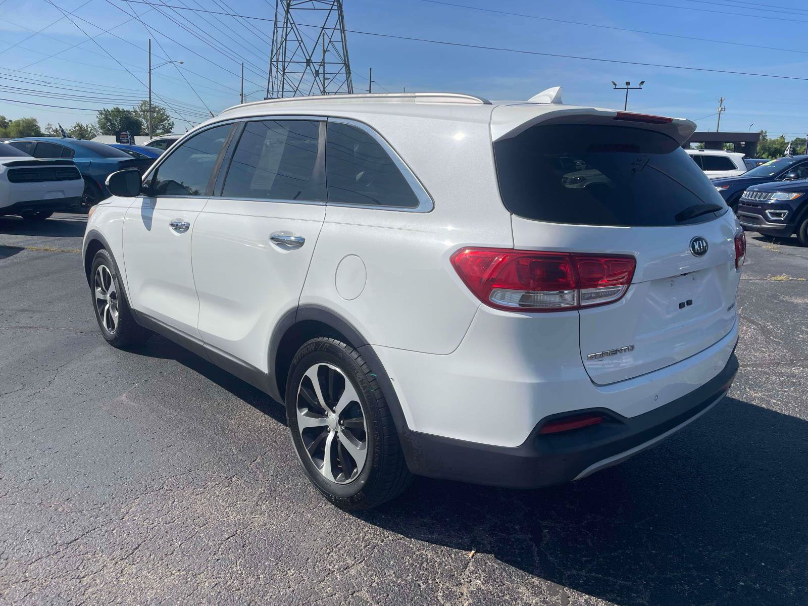 Used 2023 Kia Sportage LX FWD image 5