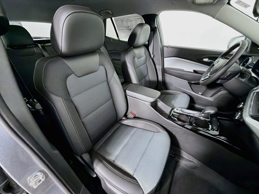 New 2026 Chevrolet Trax LT w/ Driver Confidence Package FWD image 26