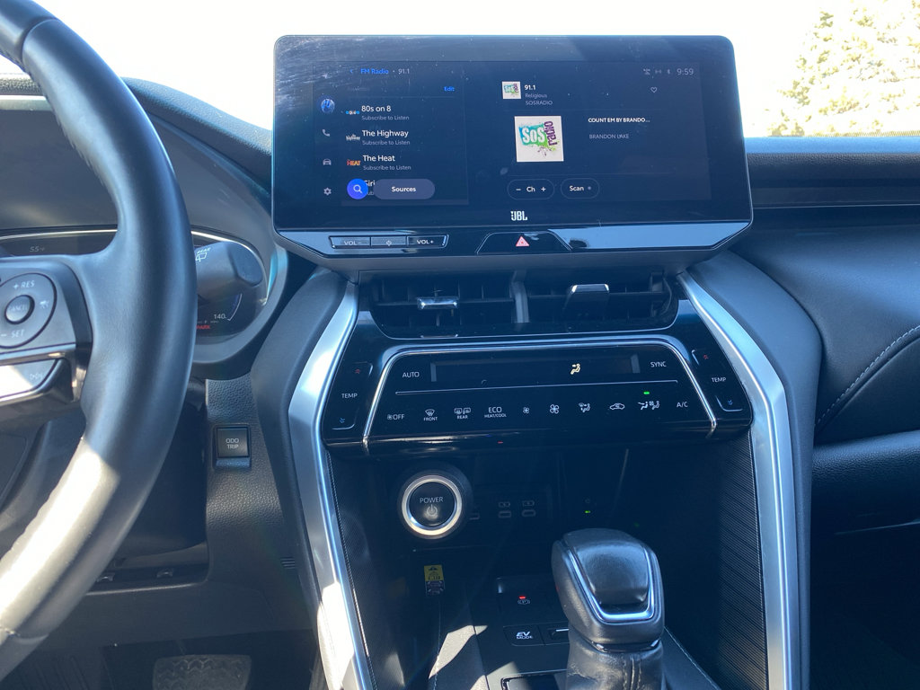 Used 2023 Toyota Venza Limited image 11