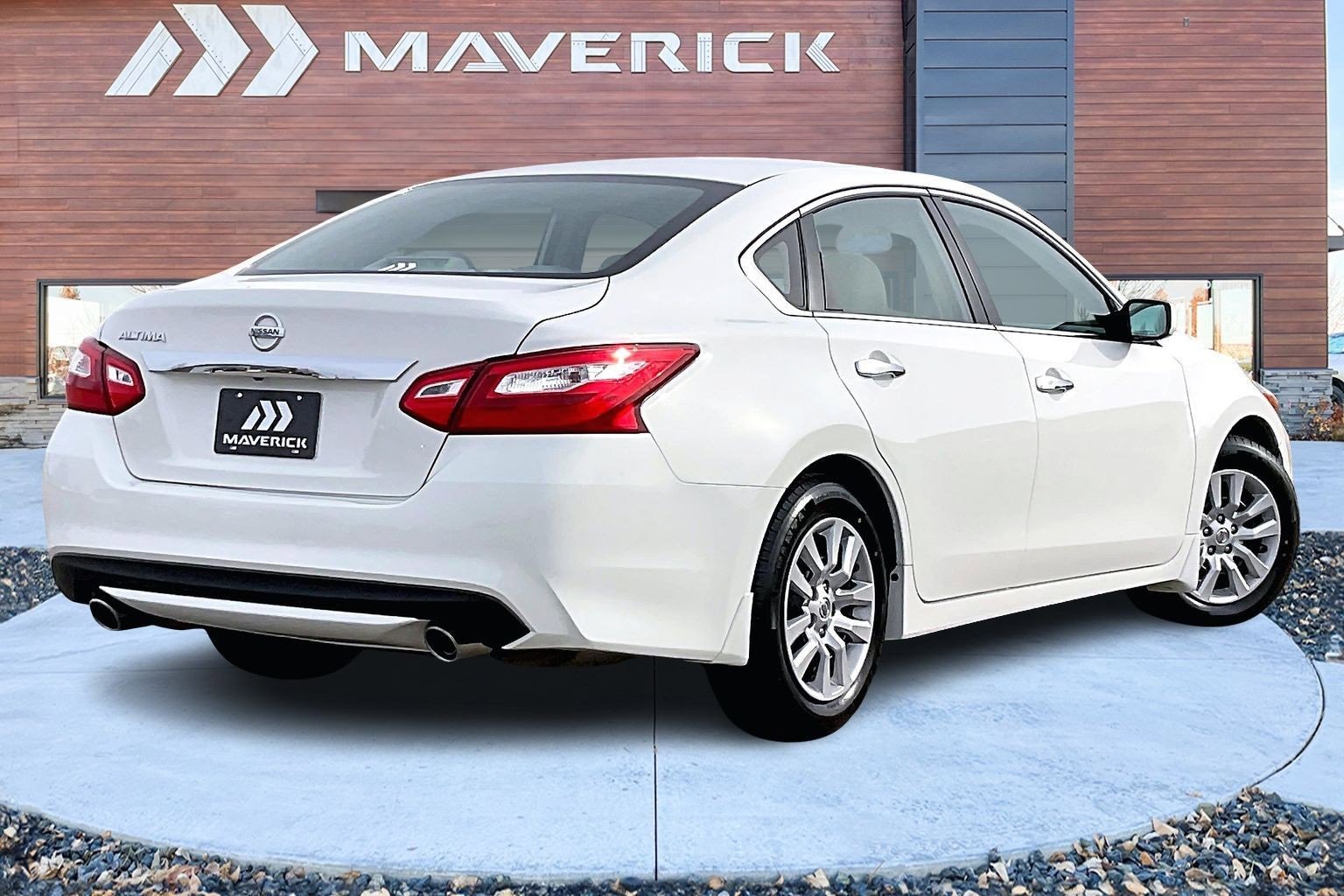 Used 2017 Nissan Altima 2.5 S w/ Power Driver Seat Package image 5