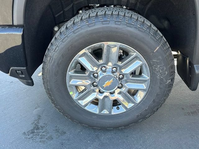 New 2026 Chevrolet Silverado 3500 High Country w/ High Country Premium Package AWD/4WD image 13