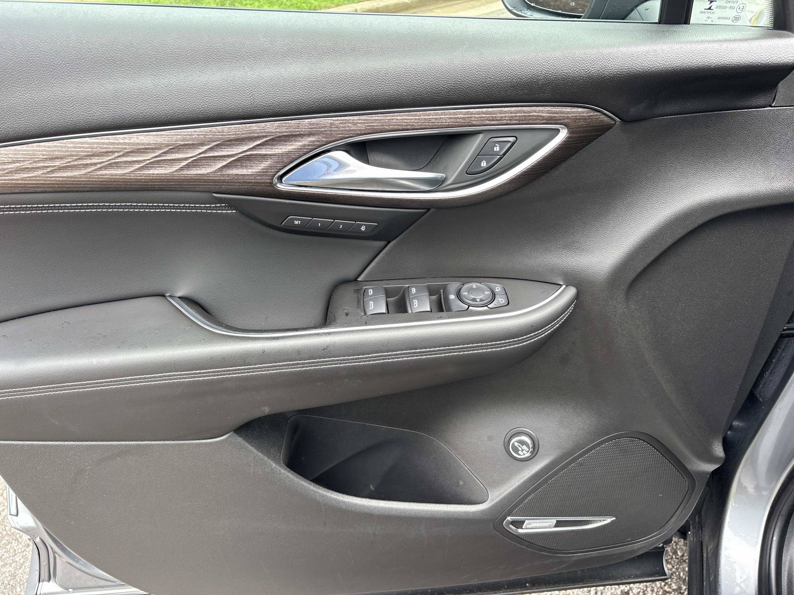 Used 2021 Buick Envision Avenir w/ Technology Package II AWD/4WD image 12