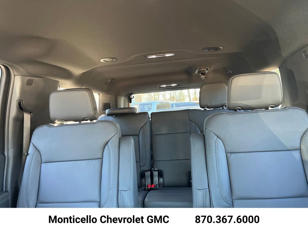 New 2026 Chevrolet Suburban LT w/ Comfort Package AWD/4WD image 23