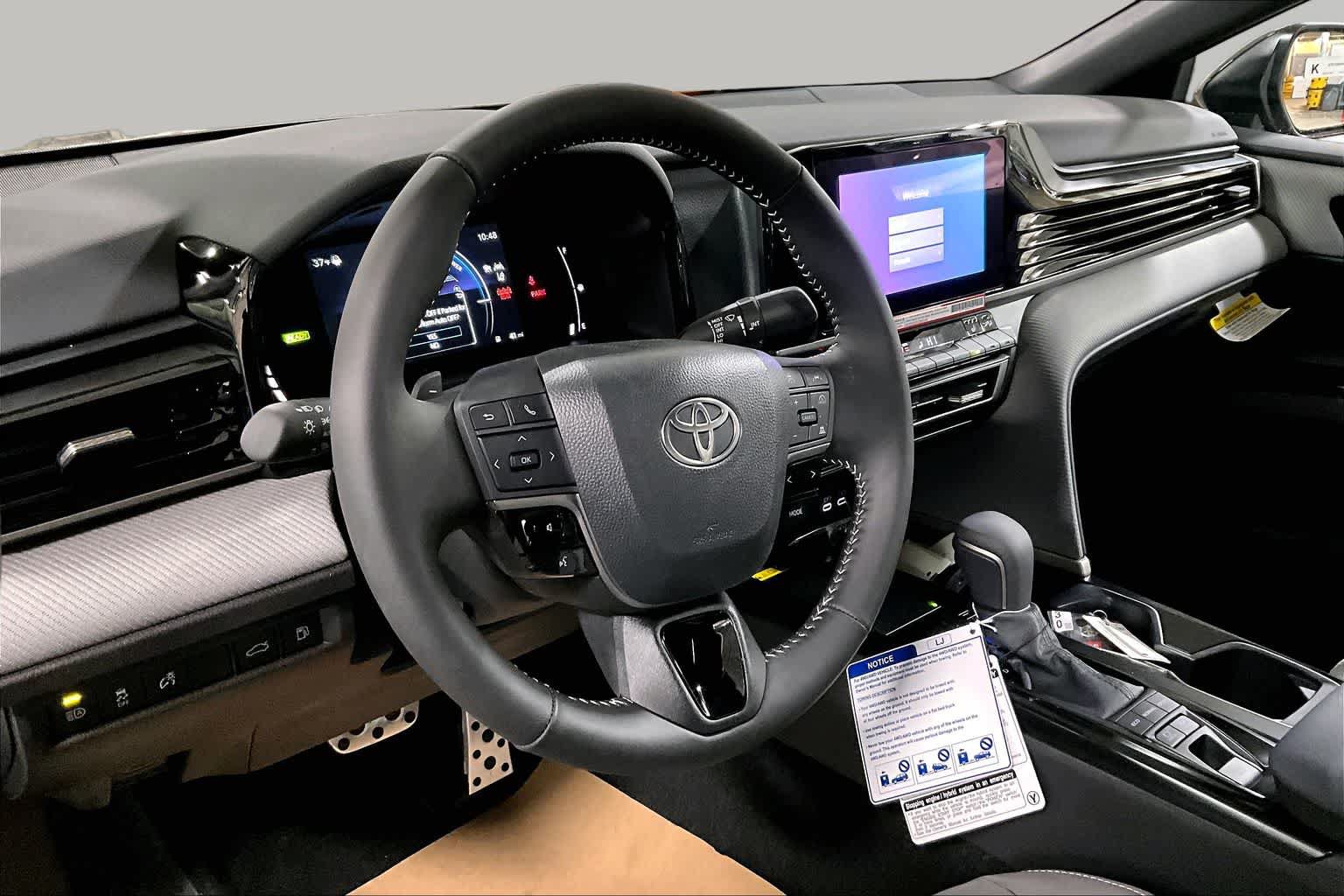 New 2026 Toyota Camry SE AWD/4WD image 8