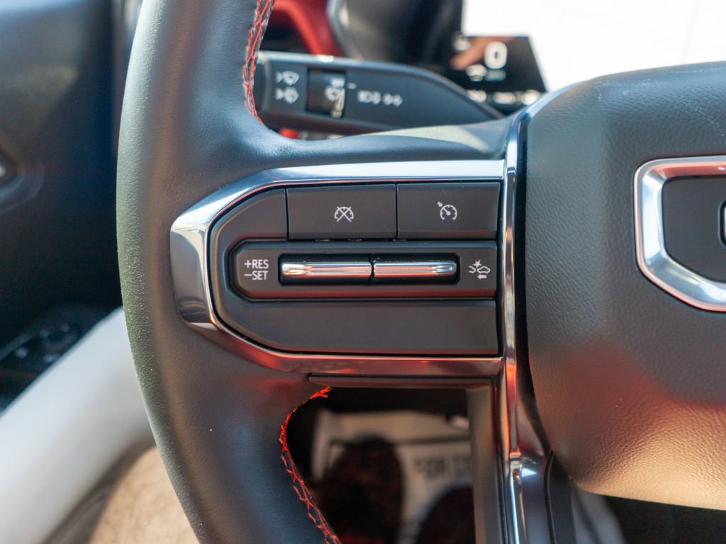 Used 2023 GMC Canyon AT4X image 22