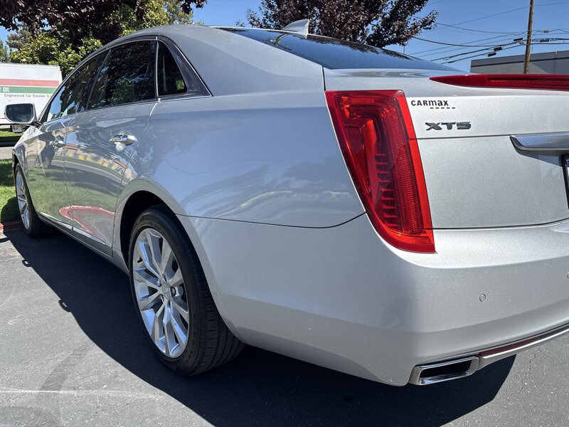 Used 2016 Cadillac XTS Luxury FWD image 10