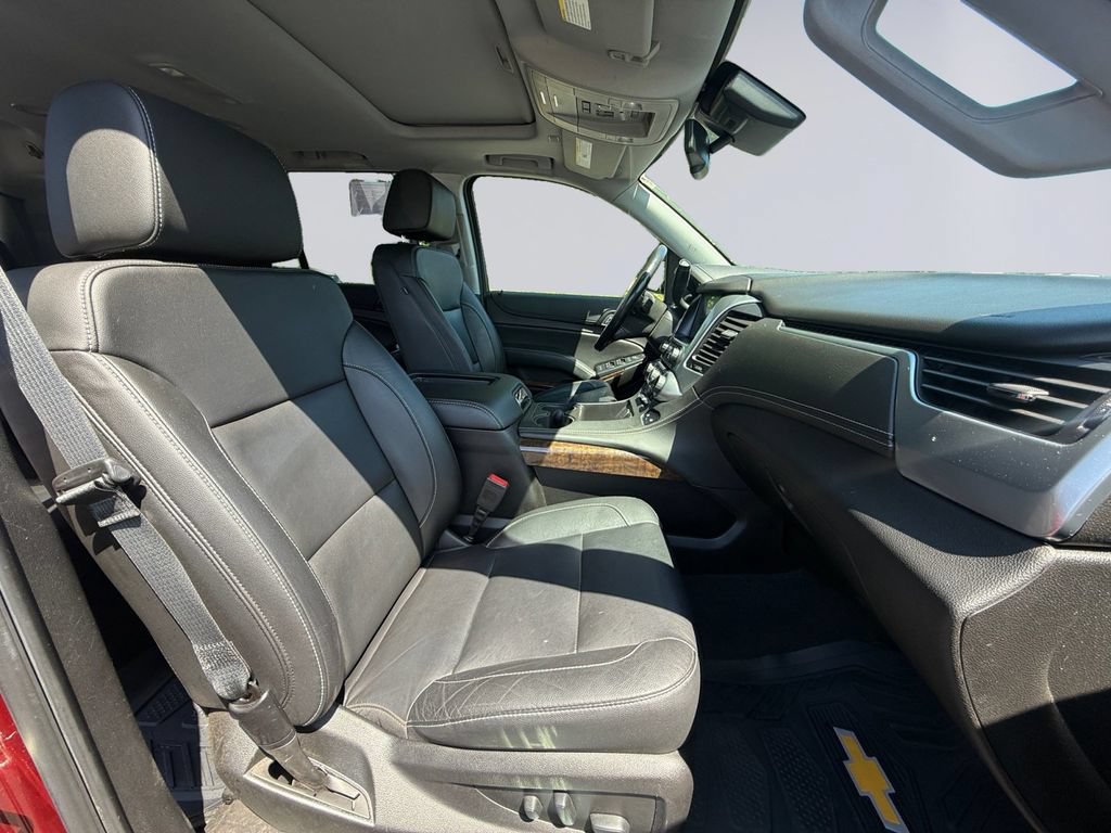 Used 2020 Chevrolet Tahoe LT w/ Luxury Package AWD/4WD image 18
