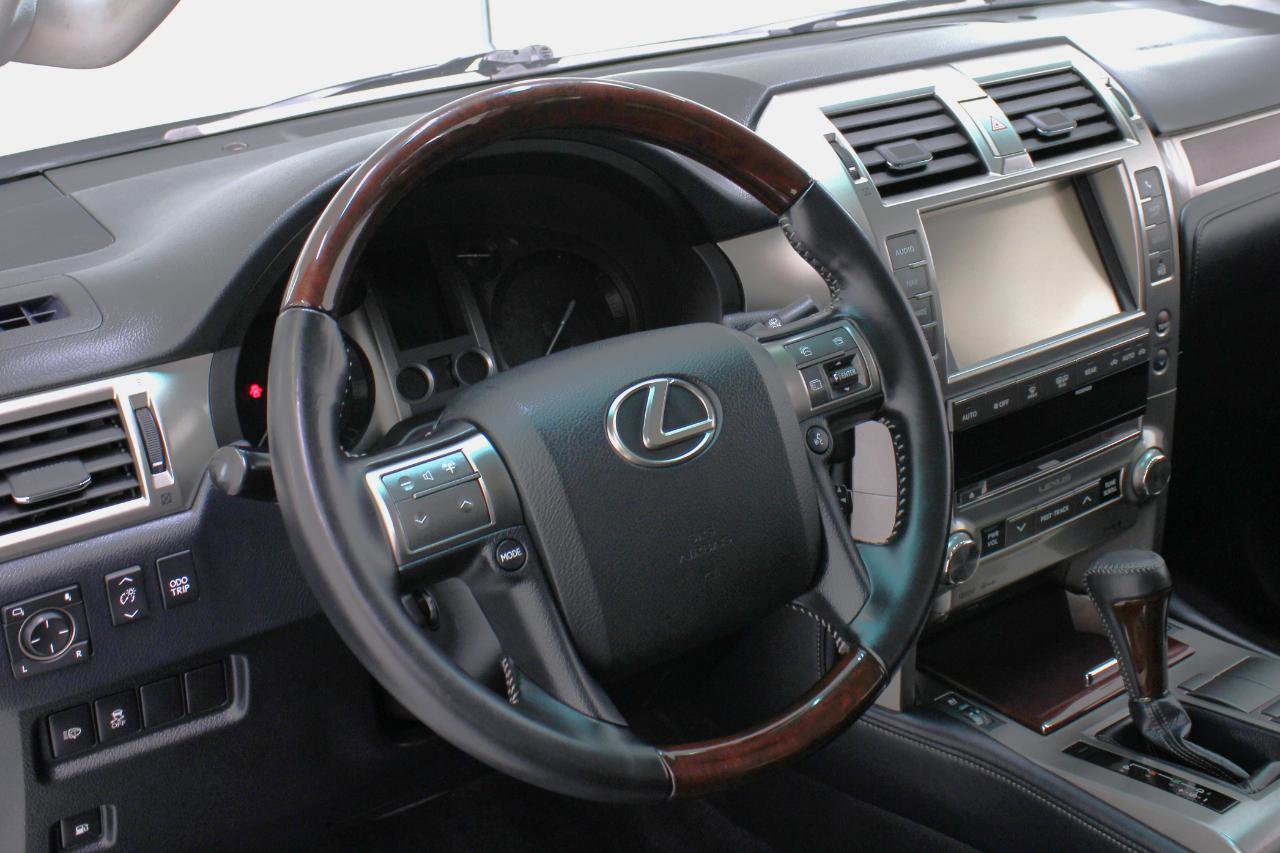 Used 2018 Lexus GX 460 Premium w/ Premium Package AWD/4WD image 33