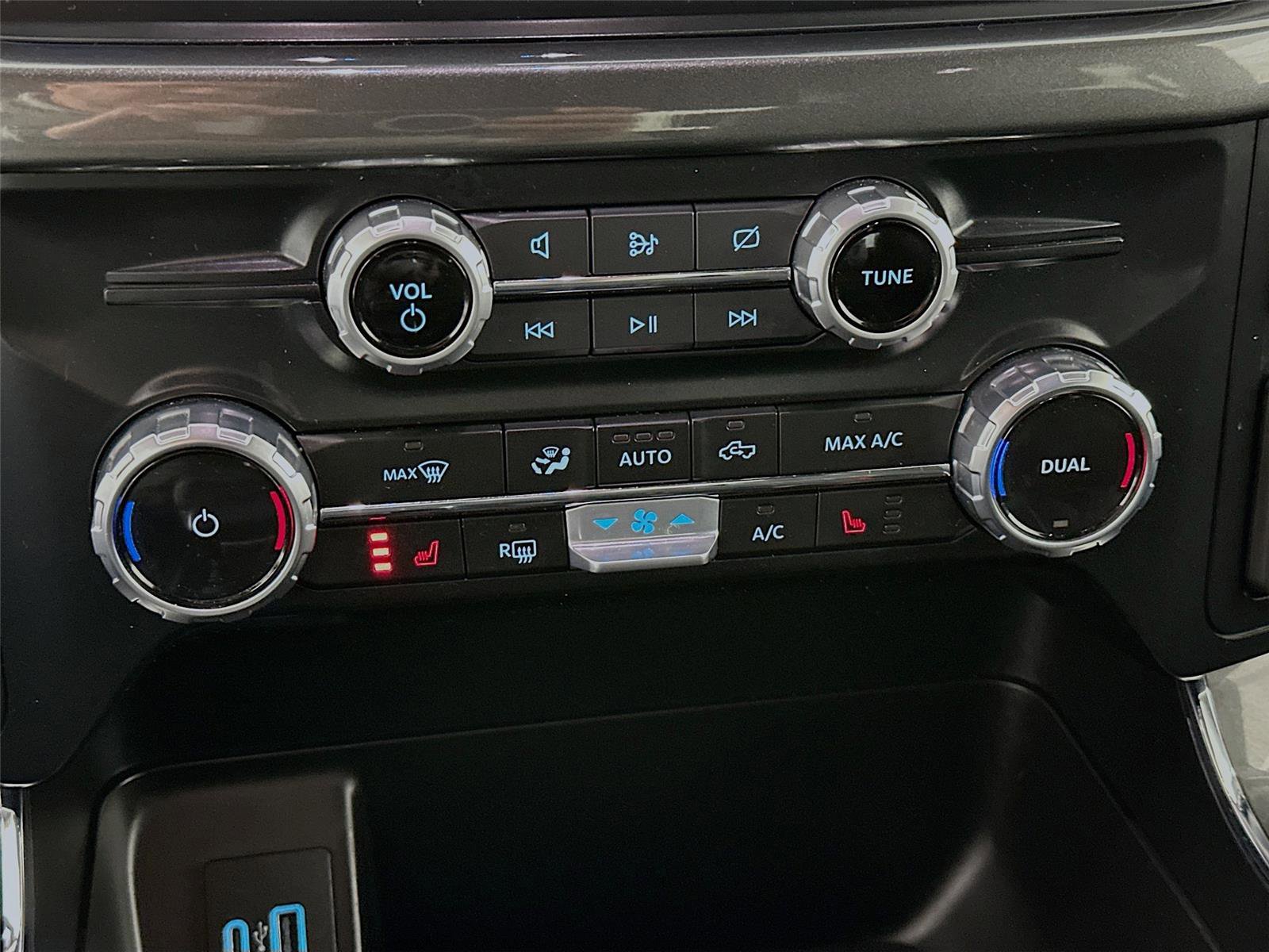 Used 2023 Ford F150 XLT w/ Equipment Group 302A High image 9