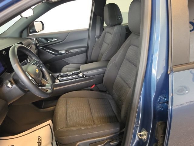 Certified 2025 Chevrolet Equinox LT FWD image 10
