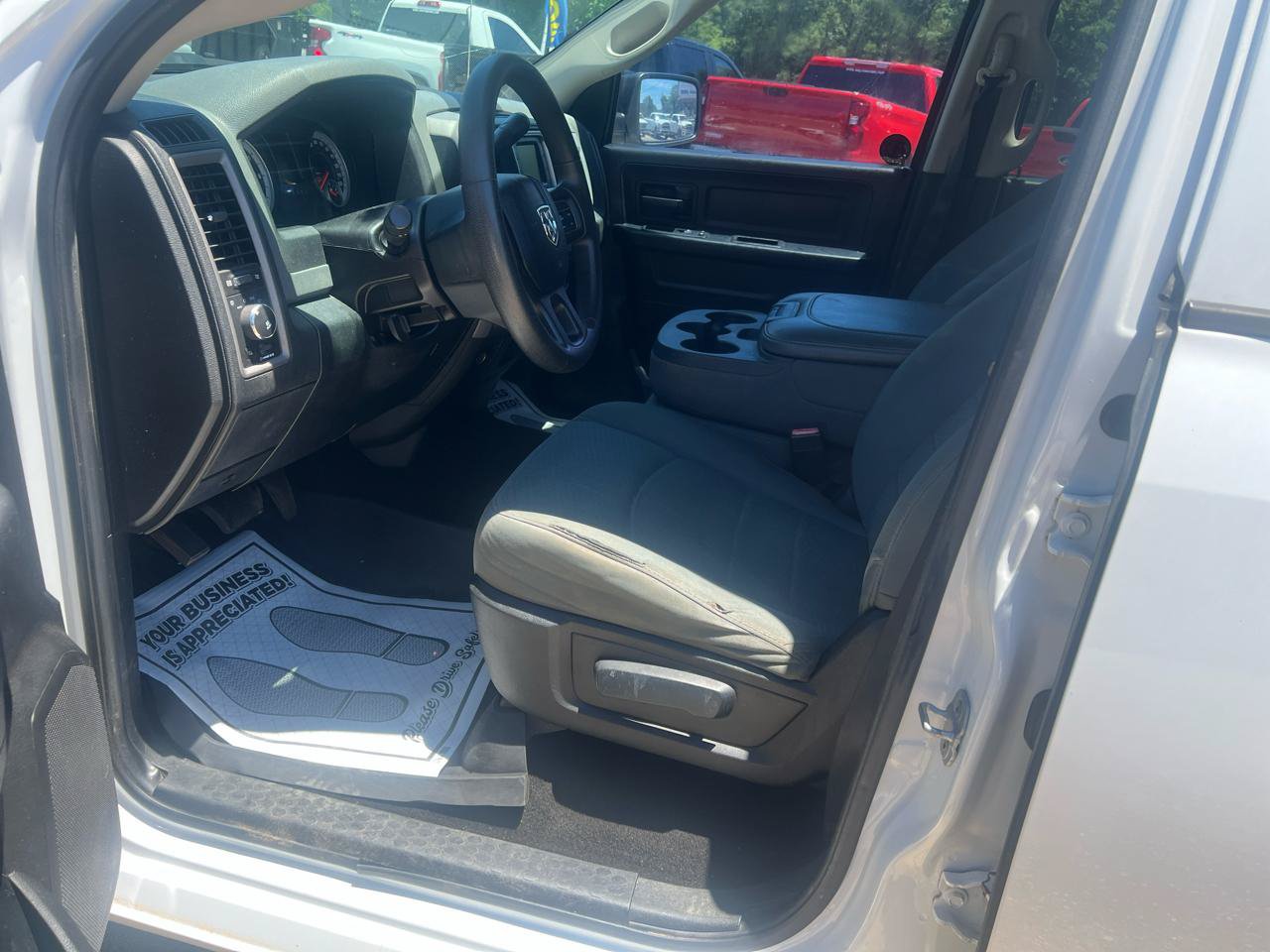 Used 2014 RAM 1500 Express AWD/4WD image 9