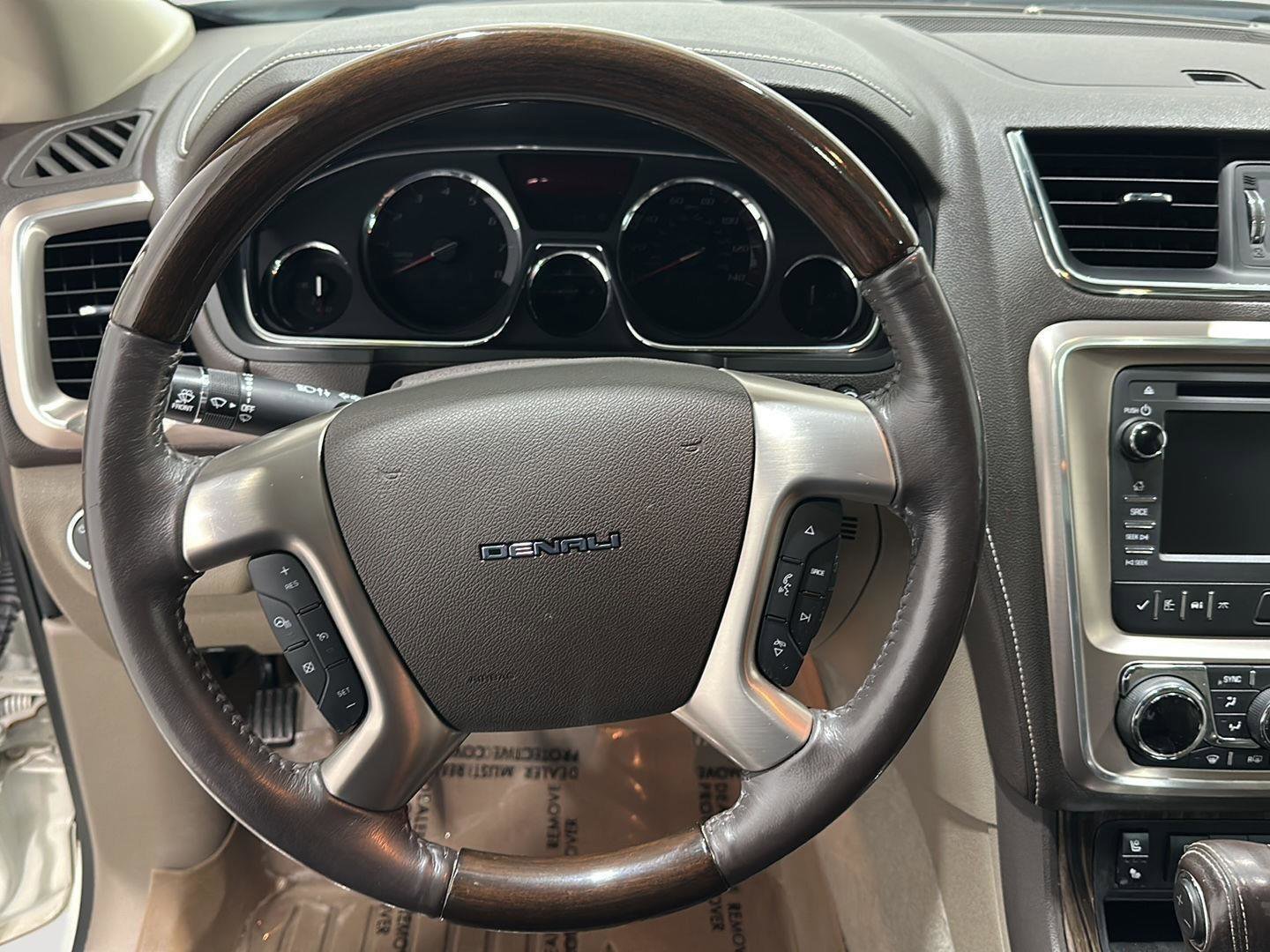 Used 2015 GMC Acadia Denali AWD/4WD image 9