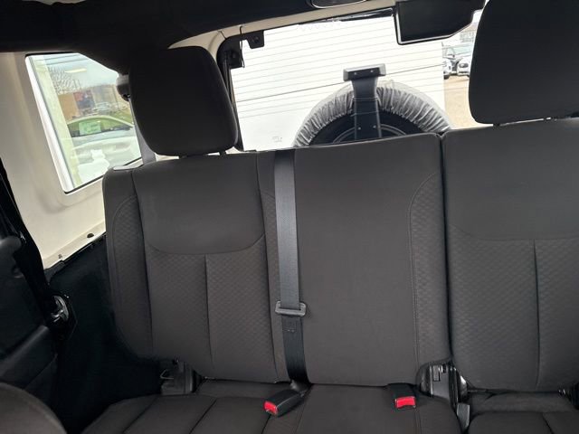 Used 2018 Jeep Wrangler Unlimited Sport S AWD/4WD image 25
