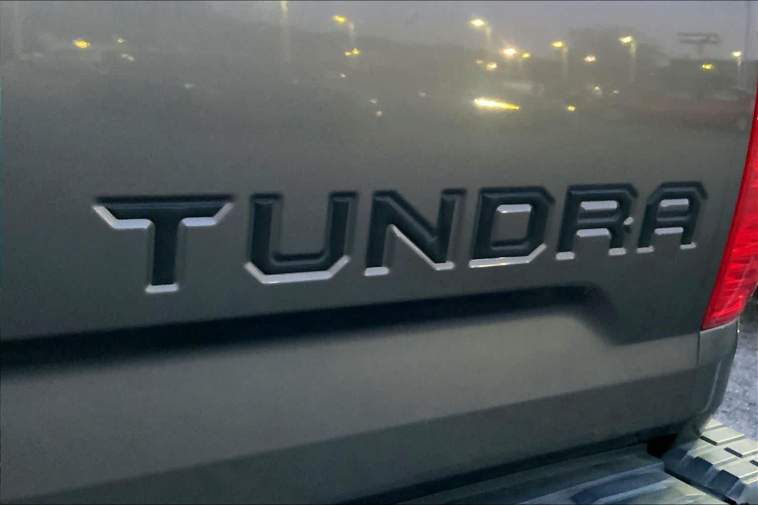 Used 2015 Toyota Tundra Platinum RWD image 8