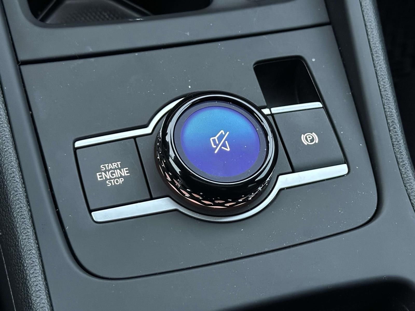 Used 2025 Volkswagen Tiguan SE R-Line image 19