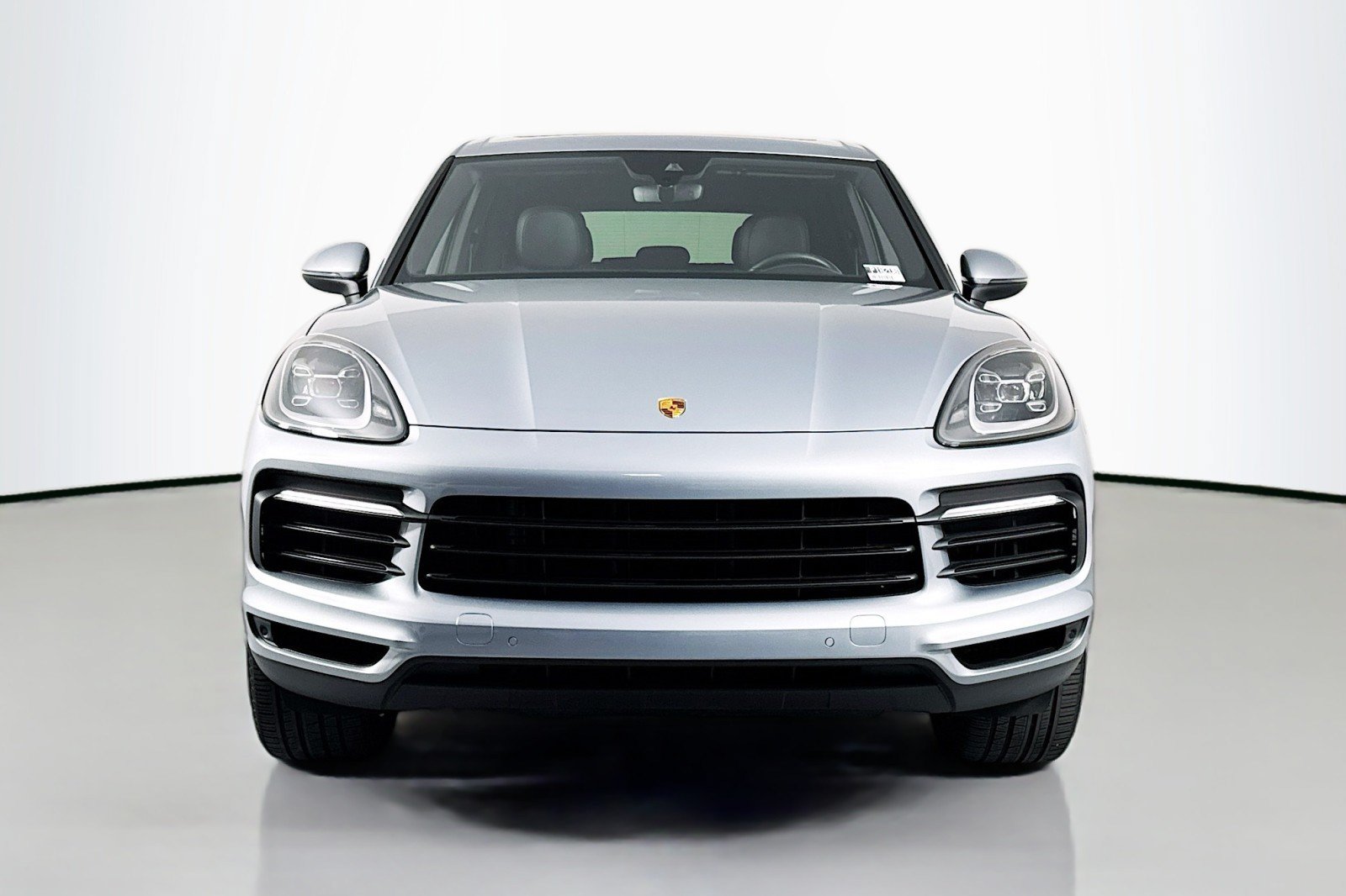 Used 2023 Porsche Cayenne Platinum Edition AWD/4WD image 2