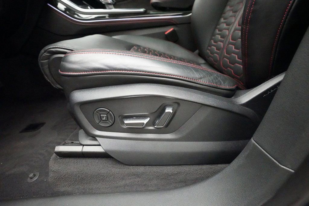 Used 2021 Audi RS Q8 image 17