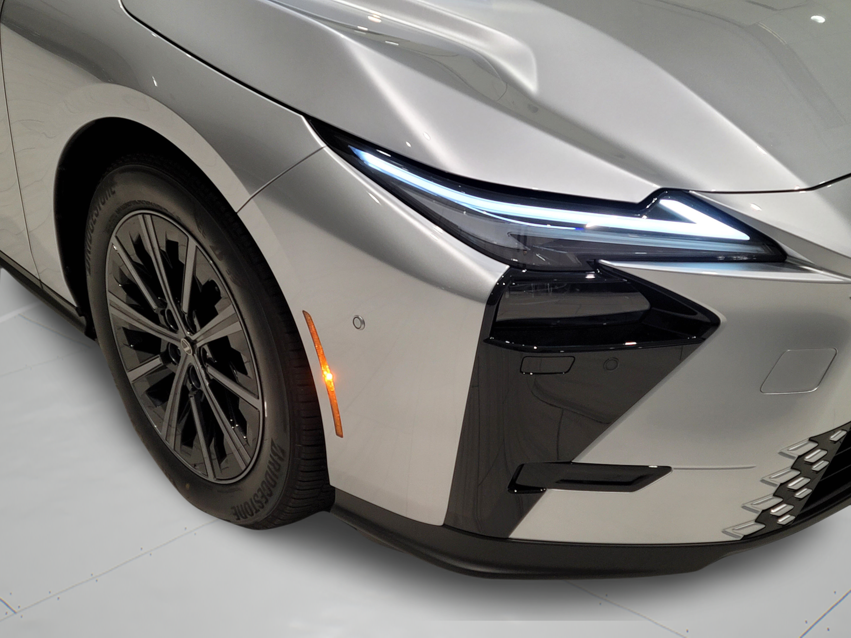New 2026 Lexus ES 350h FWD image 4