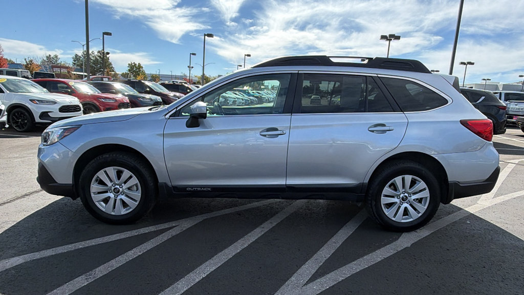 Used 2018 Subaru Outback 2.5i Premium AWD/4WD image 6
