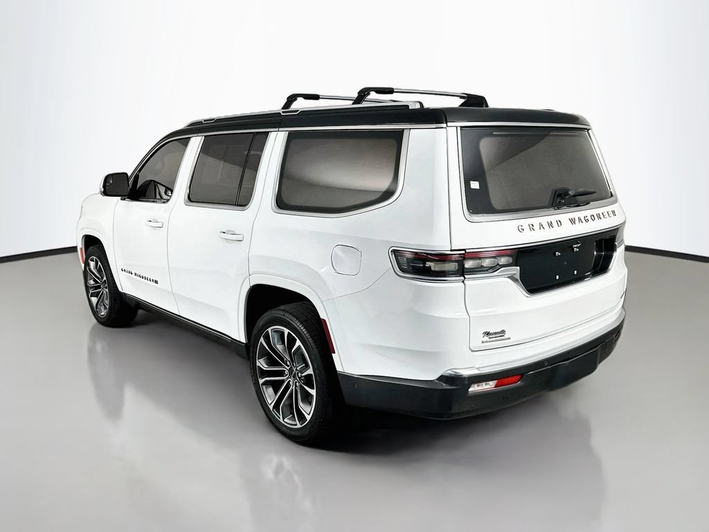 Used 2022 Jeep Grand Wagoneer Series III w/ HD Trailer Tow Package AWD/4WD image 5