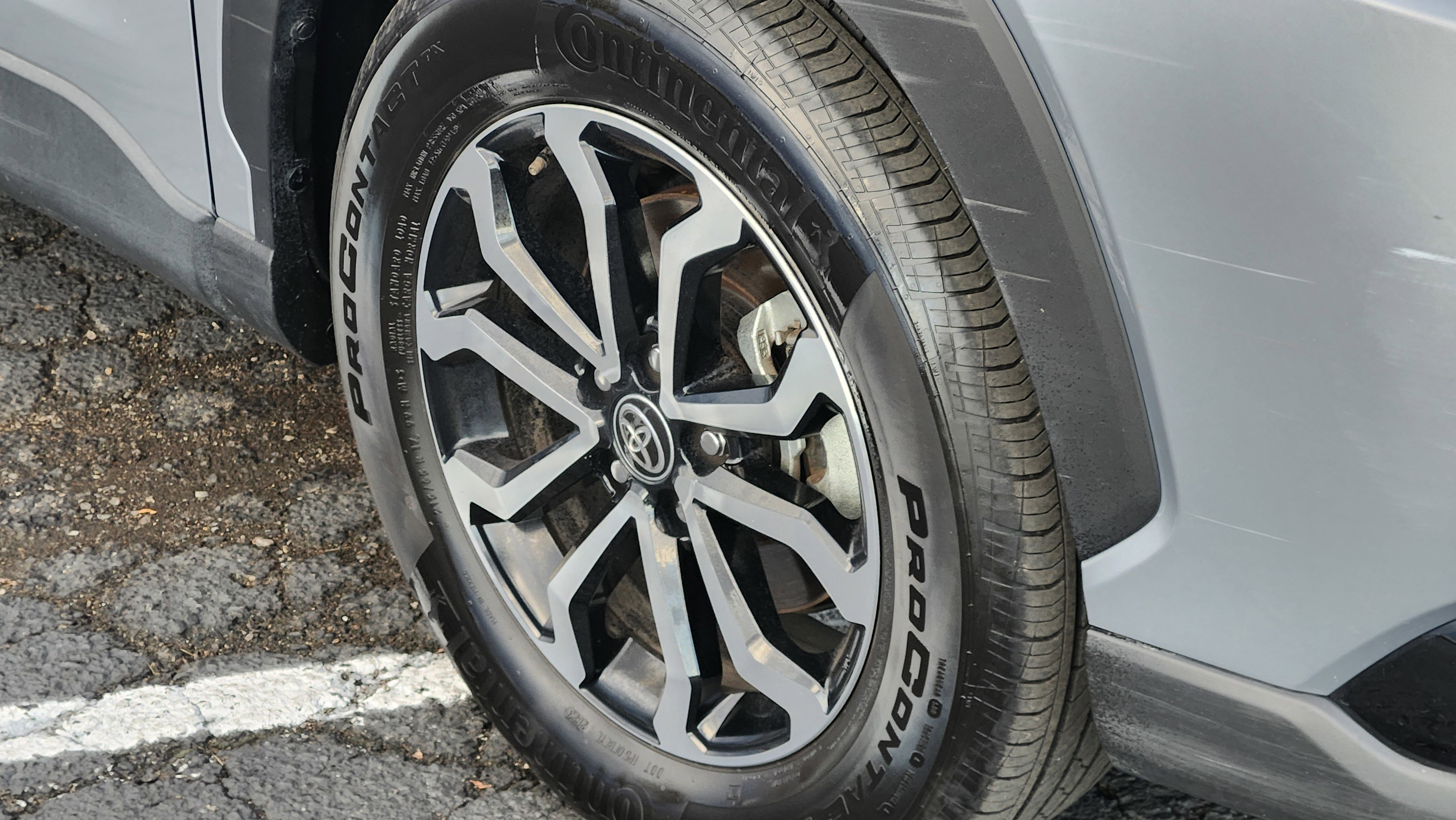 Used 2023 Toyota Corolla Cross SE image 34