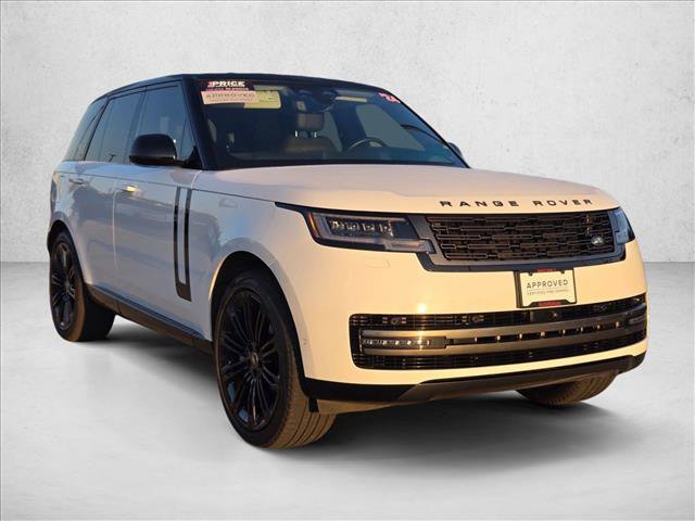 Used 2024 Land Rover Range Rover SE AWD/4WD image 3