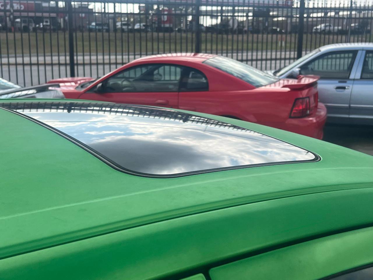 Used 2016 Chevrolet Sonic LT w/ Fun and Sun Package FWD image 11