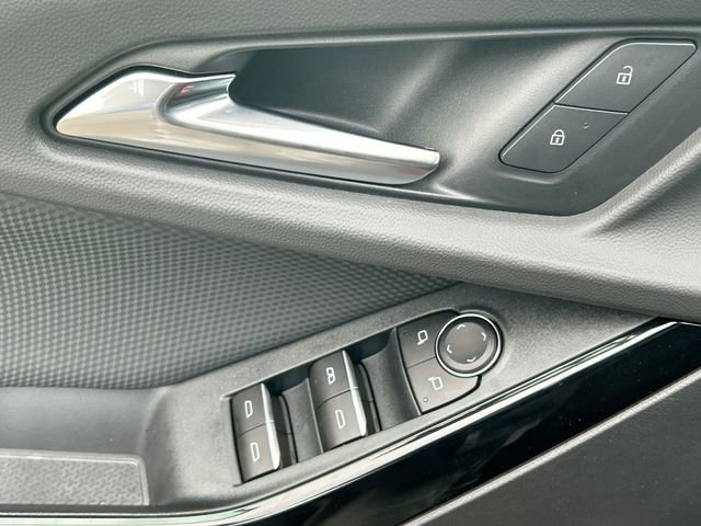 New 2025 Chevrolet Equinox RS image 24