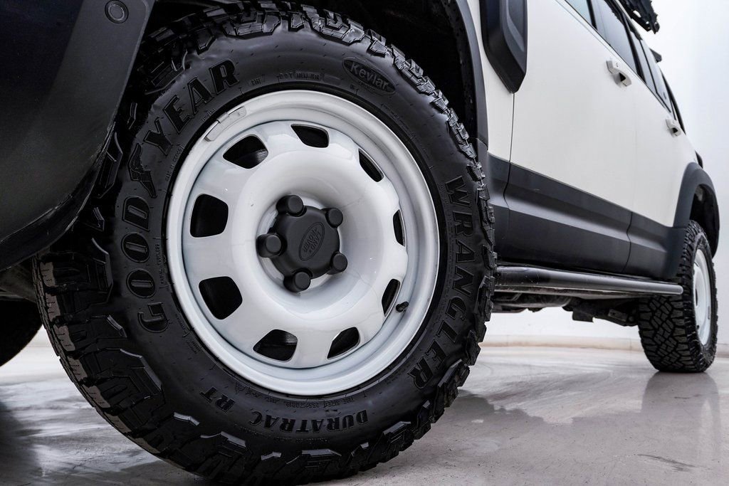 Used 2024 Land Rover Defender 110 S image 5