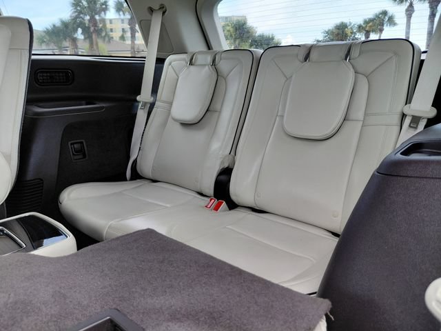 Used 2023 Lincoln Aviator Black Label w/ Dynamic Handling Package AWD/4WD image 16
