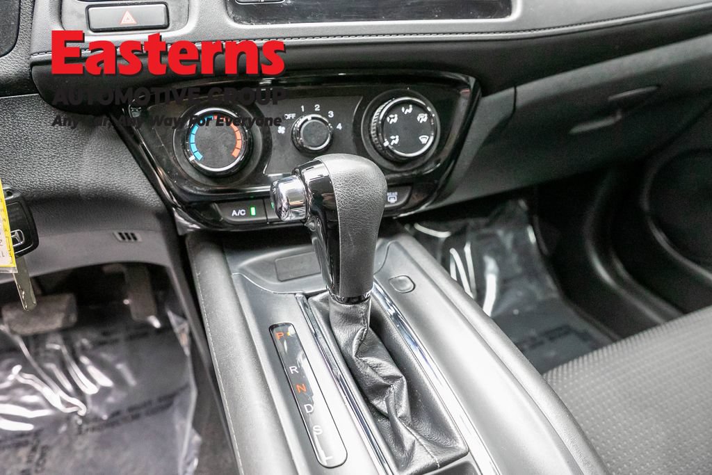 Used 2022 Honda HR-V LX image 13