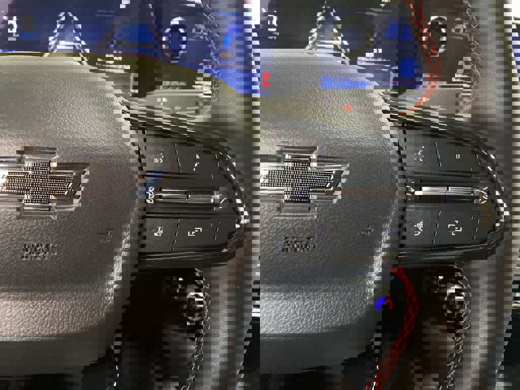 Used 2024 Chevrolet Equinox EV RS image 23