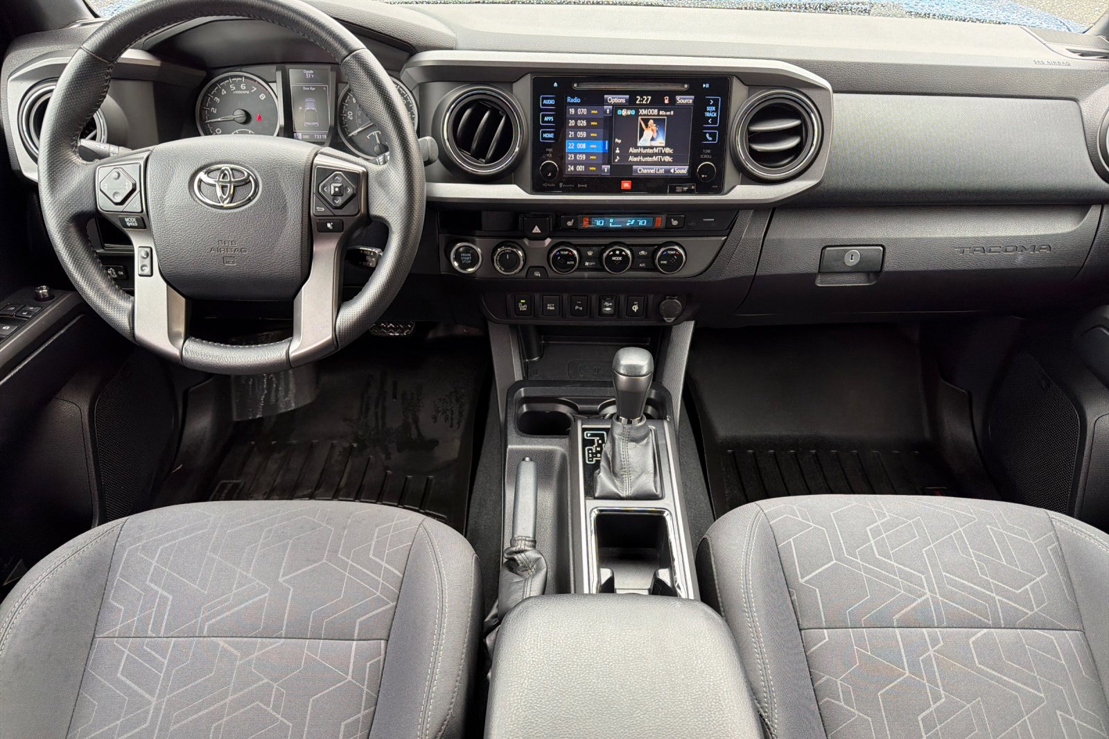 Used 2017 Toyota Tacoma TRD Off-Road image 13